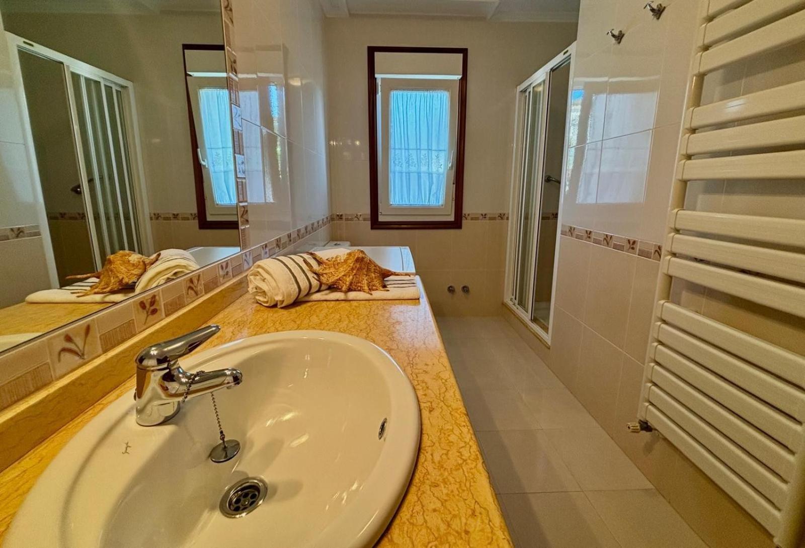 Holibai, Casa Caeiro ,Un Hogar Lejos De Casa, Sabaris, Galicia Apartment Baiona Ngoại thất bức ảnh